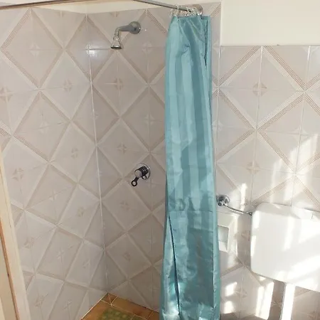 Apartment Alzi *