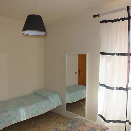 Alzi Apartment *