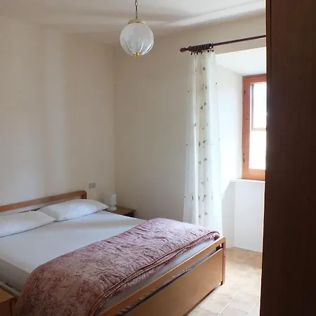 Apartment Alzi *